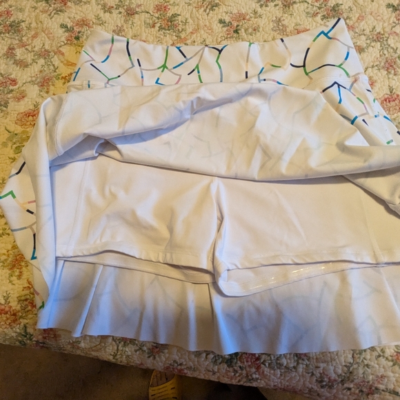 Athleta tennis skort, 15.5" length - Picture 3 of 5